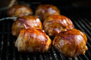 Chicken filets on the Primo Oval XL. Yum!